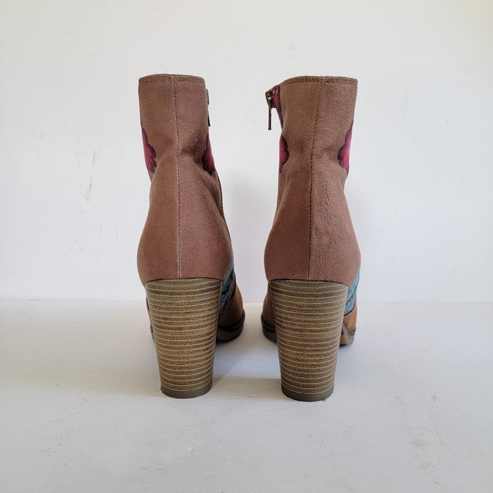 Desigual Tan Suede Ankle Boots Size 41 US 10 Boho Pink Turquoise Floral Eclectic - Picture 7 of 16